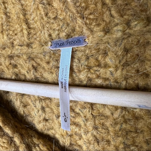 NEW Free People Alpine Pullover Sweater Cinnamon Toast Large - Picture 6 of 7